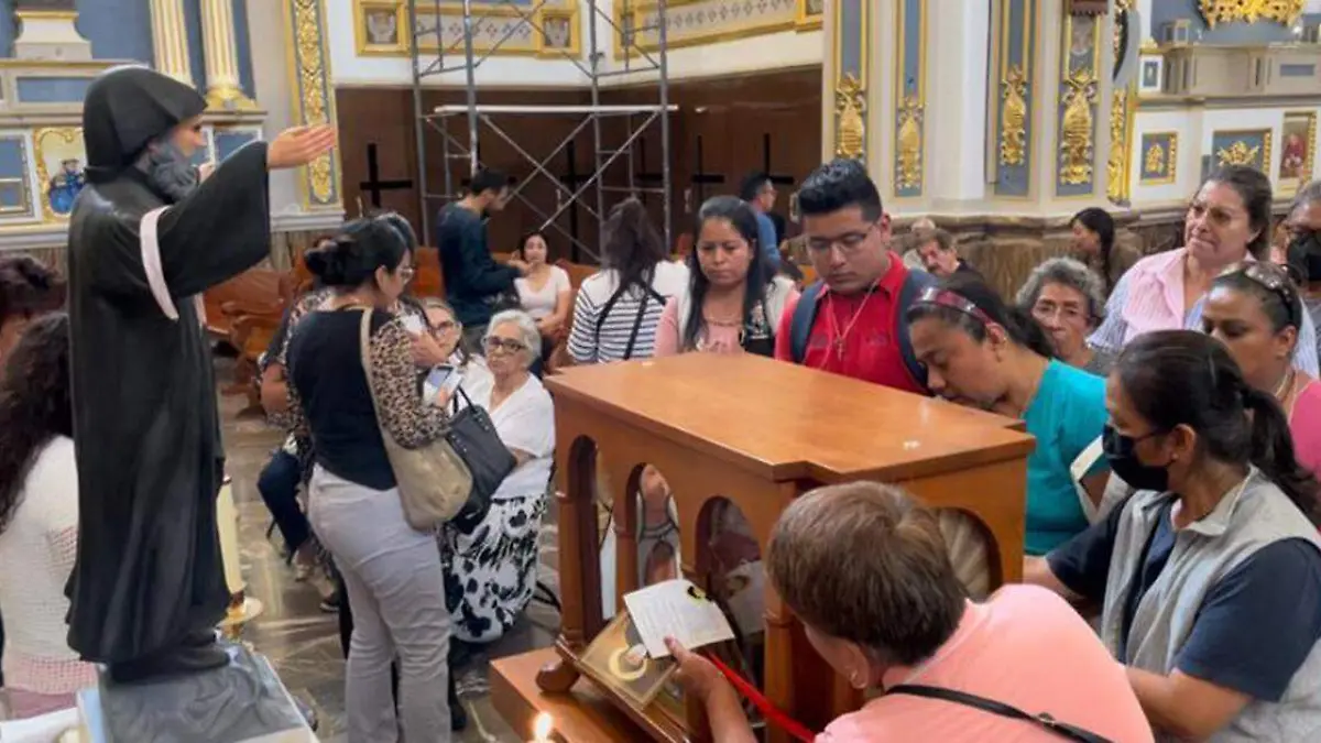 Por primera vez las reliquias de San Chárbel llegaron a Tehuacán